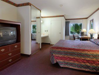Days Inn & Suites By Wyndham Rancho Cordova Room photo